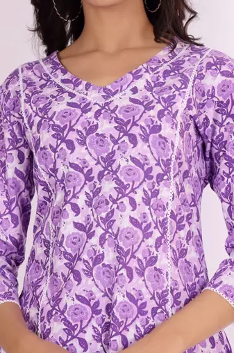 Lavender Floral Printed V-Neck Thread Work Kurta with Trousers