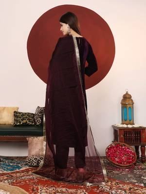 V-Neck Velvet Straight Kurta With Trousers And Dupatta 6