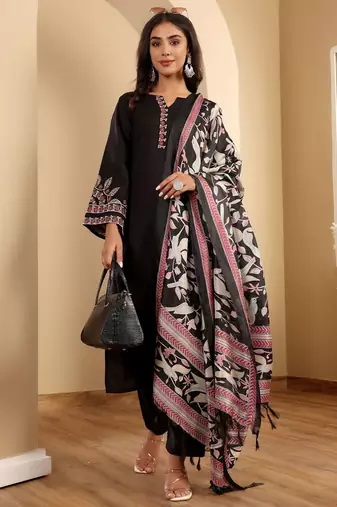 Floral Embroidered Thread Work Notch Neck Straight Kurta With Trousers & Dupatta