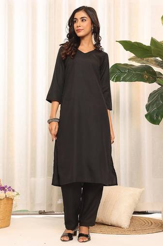 Women Regular Kurta with Trousers
