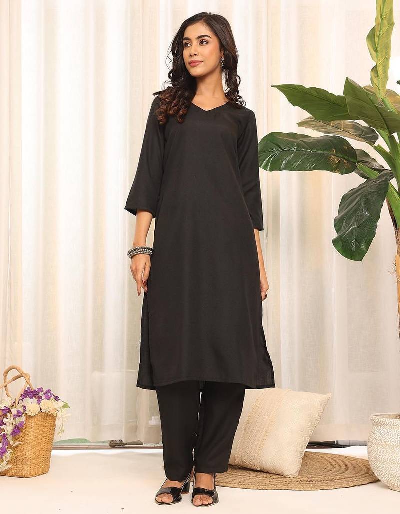 Women Regular Kurta with Trousers
