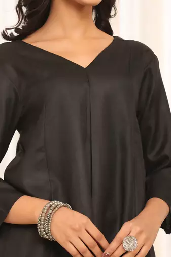 Black V-Neck Panelled A-Line Kurta With Trouser