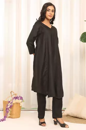 Black V-Neck Panelled A-Line Kurta With Trouser