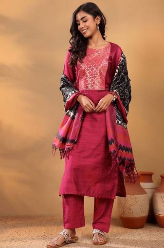 Magenta Floral Yoke Design Gotta Patti Kurta With Trouser & Dupatta