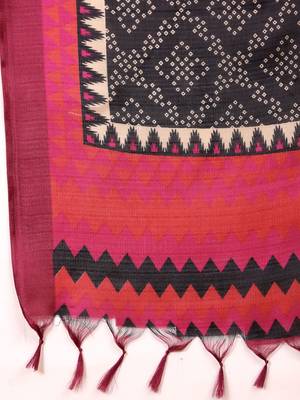Magenta Floral Yoke Design Gotta Patti Kurta With Trouser & Dupatta 4