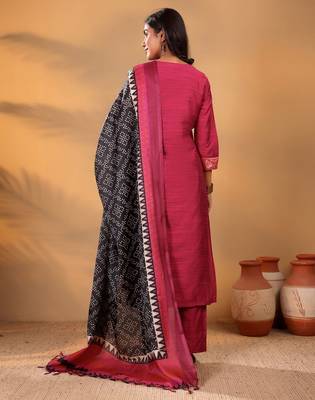 Magenta Floral Yoke Design Gotta Patti Kurta With Trouser & Dupatta 5