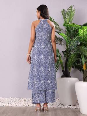 Paisley Printed V-Neck Pure Cotton Straight Kurta With Palazzo 3