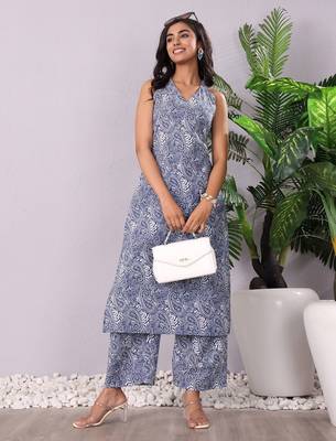 Paisley Printed V-Neck Pure Cotton Straight Kurta With Palazzo 6