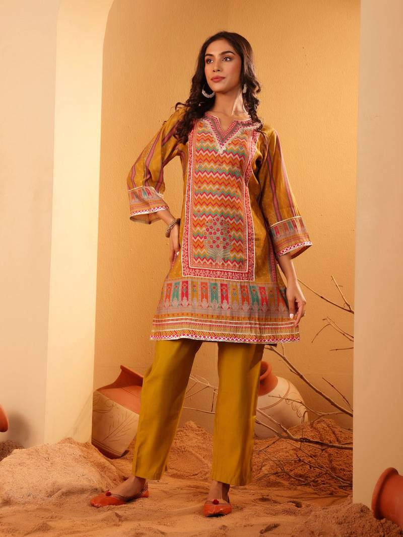 Ethnic Motifs Printed Chanderi Silk Notch Neck Straight Kurta With Trousers