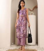 Floral Printed V-Neck Empire Straight Kurta With Trouser