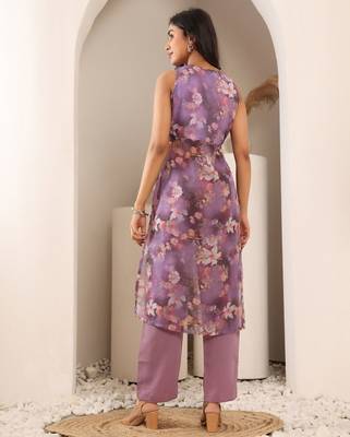 Floral Printed V-Neck Empire Straight Kurta With Trouser 6