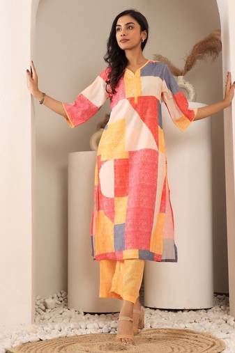 Geometric Printed Notch Neck Straight Kurta With Trouser