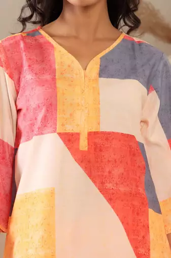 Geometric Printed Notch Neck Straight Kurta With Trouser