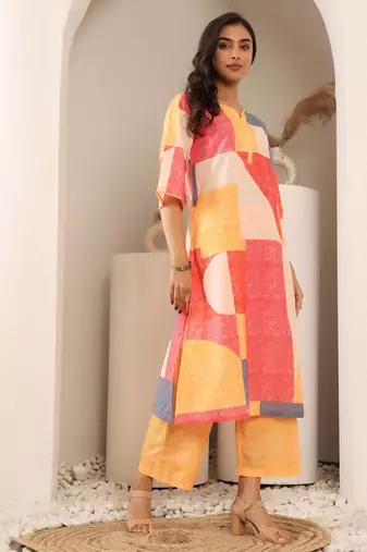 Geometric Printed Notch Neck Straight Kurta With Trouser