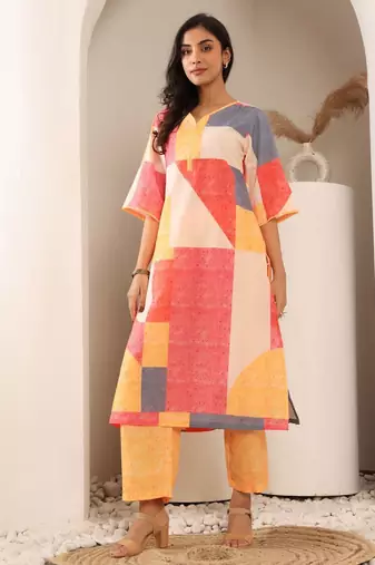 Geometric Printed Notch Neck Straight Kurta With Trouser