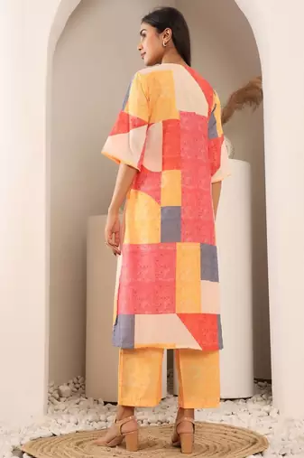 Geometric Printed Notch Neck Straight Kurta With Trouser