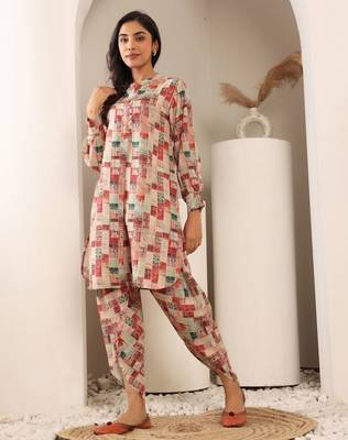 Abstract Printed Mandarin Collar Cuff Sleeves Kurta With Dhoti Pants 5