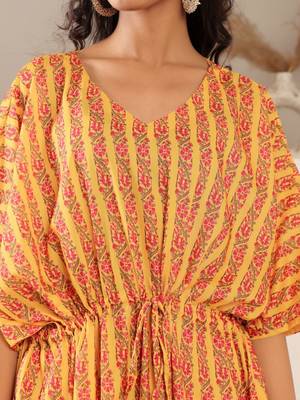 Floral Printed V-Neck Pure Cotton Kaftan Kurta With Trouser 3