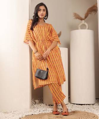 Floral Printed V-Neck Pure Cotton Kaftan Kurta With Trouser 7
