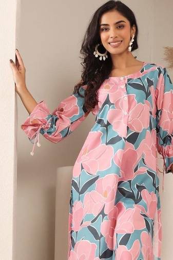 Floral Printed Bell Sleeves Straight Kurta With Trouser