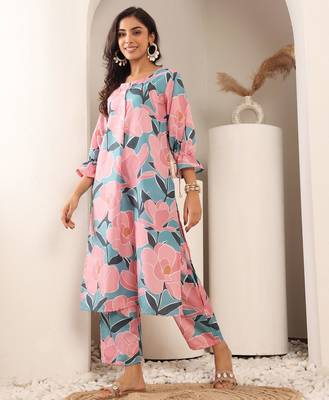 Floral Printed Bell Sleeves Straight Kurta With Trouser 4