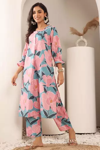 Floral Printed Bell Sleeves Straight Kurta With Trouser