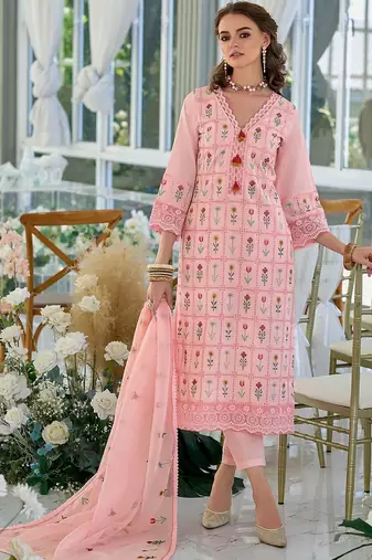 Women Floral Embroidered Regular Thread Work Pure Cotton Kurta with Trousers & With Dupatta