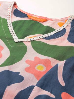 Floral Printed Panelled Pure Cotton Kurta with Trousers 2