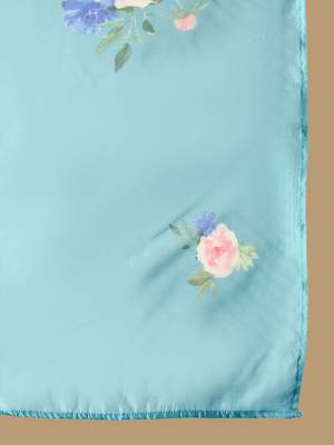 Women Floral Embroidered Regular Thread Work Kurta with Trousers & Dupatta 4