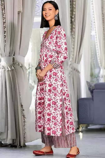 Women Printed Pleated Thread Work Pure Cotton Kurta with Palazzos & With Dupatta