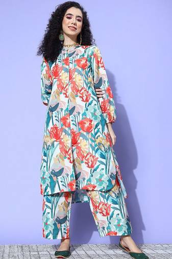 Women Floral Printed Regular Kurta with Trousers