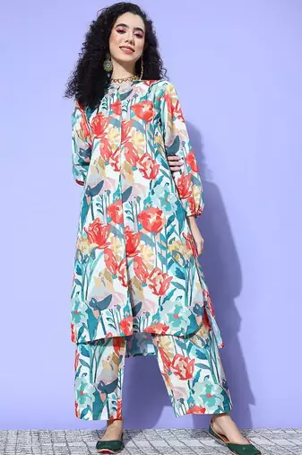 Women Floral Printed Regular Kurta with Trousers