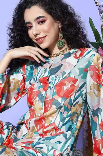 Women Floral Printed Regular Kurta with Trousers