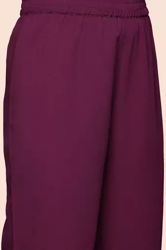 Women Regular Kurta with Trousers