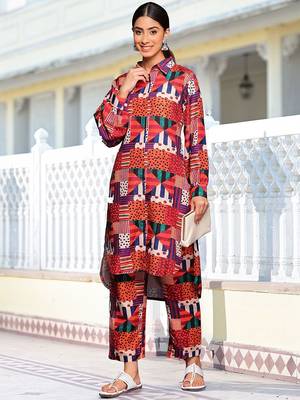 Women Printed Regular Kurta with Trousers 6