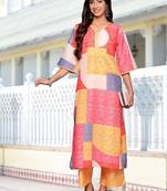 Women Printed Regular Kurta with Trousers
