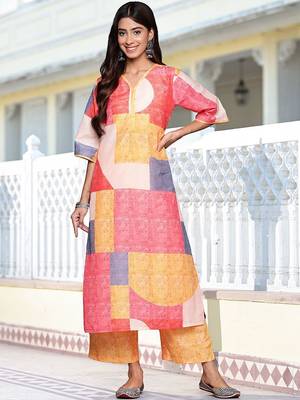 Women Printed Regular Kurta with Trousers 6