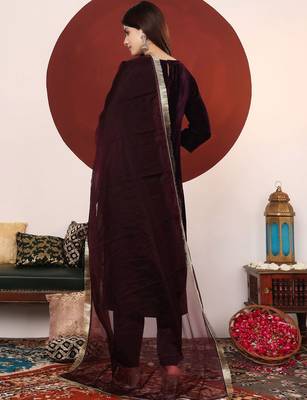 Gota Patti Lace Velvet Winter kurta with Trouser & Dupatta 5