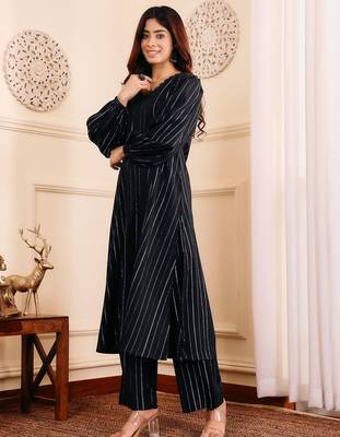 Striped Woven Design Silk Crepe Kurta With Trousers 4