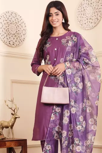 Women Floral Printed Regular Beads and Stones Kurta with Trouser & Dupatta
