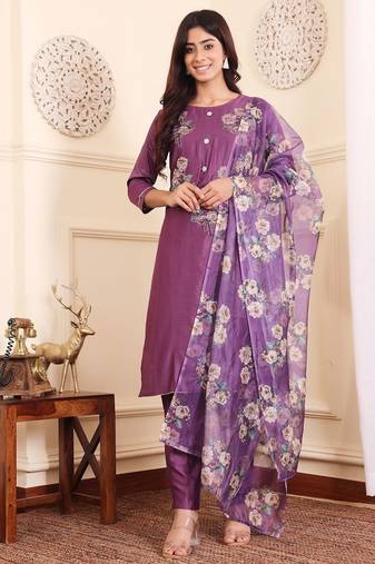 Women Floral Printed Regular Beads and Stones Kurta with Trouser & Dupatta