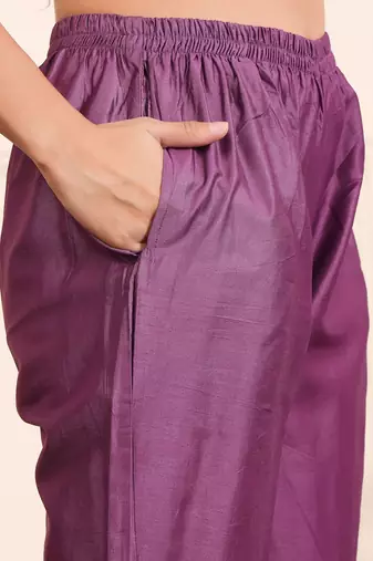 Women Floral Printed Regular Beads and Stones Kurta with Trouser & Dupatta