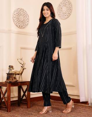 Women Striped Regular Gotta Patti Silk Crepe Kurta with Trouser 5