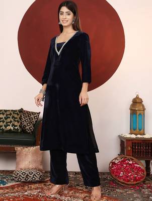 Women V Neck Zari Embroidered Velvet Kurta with Trouser 4