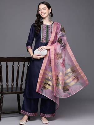 Women Yoke Design Kurta with Palazzos & Dupatta 1