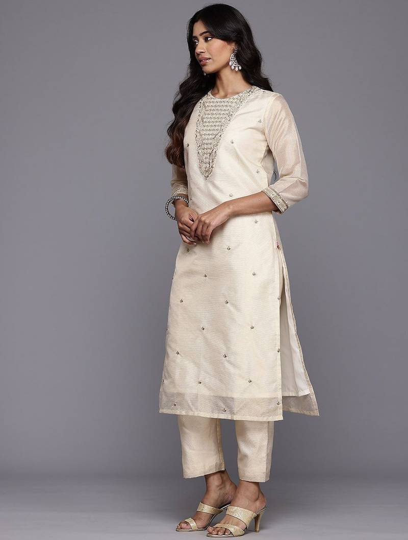 Ethnic Motifs Embroidered Sequinned Brocade Kurta With Trousers & Dupatta