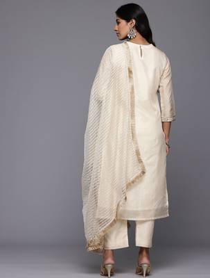 Ethnic Motifs Embroidered Sequinned Brocade Kurta With Trousers & Dupatta 6