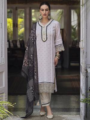 Cream-Coloured & Black Floral Embroidered Thread Work Linen Kurta Set 1