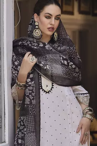 Cream-Coloured & Black Floral Embroidered Thread Work Linen Kurta Set