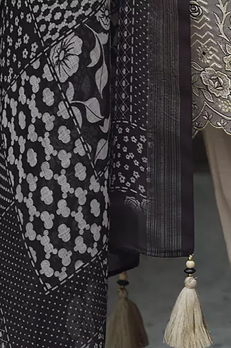 Cream-Coloured & Black Floral Embroidered Thread Work Linen Kurta Set